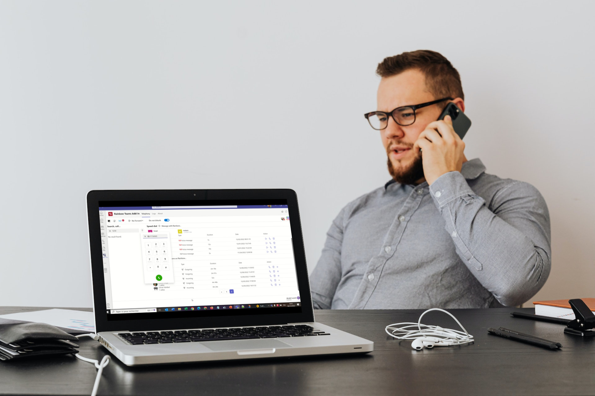 appel à la fabrication de connecteurs d'ordinateurs portables pour les équipes arc-en-ciel Rainbow pour Microsoft Teams